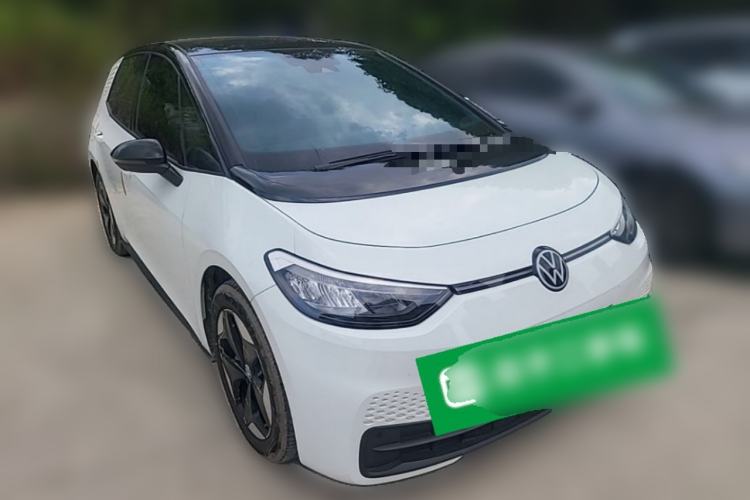 Used Volkswagen ID.3 2025 Revised Version Smart Edition Outstanding Grade Front Right 45 Deg
