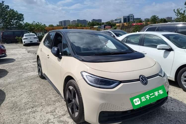 Used Volkswagen ID.3 2025 Revised Version Smart Edition Ultimate Intelligence Version Front Right 45 Deg