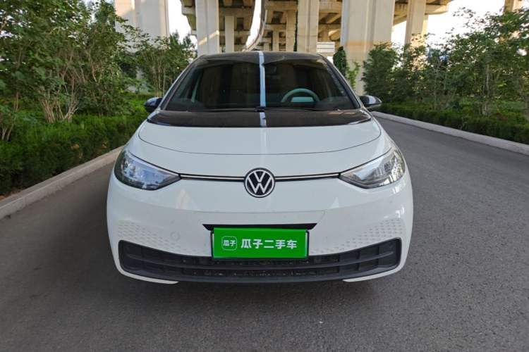 Used Volkswagen ID.3 2025 Smart Model Outstanding Oxygen Edition Front