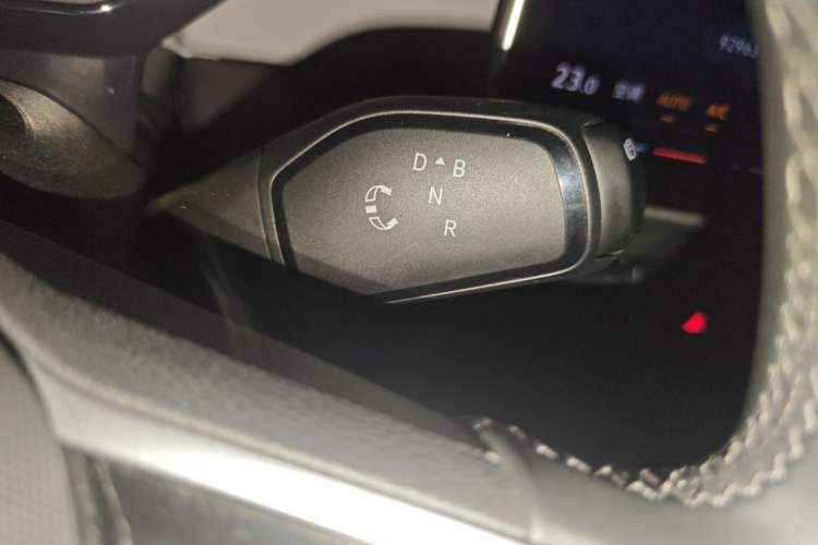 Used Volkswagen ID.3 2025 Smart Edition Outstanding Model Gear Lever
