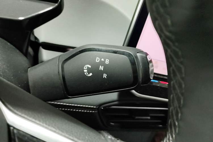 Used Volkswagen ID.3 2025 Smart Edition Outstanding Model Gear Lever
