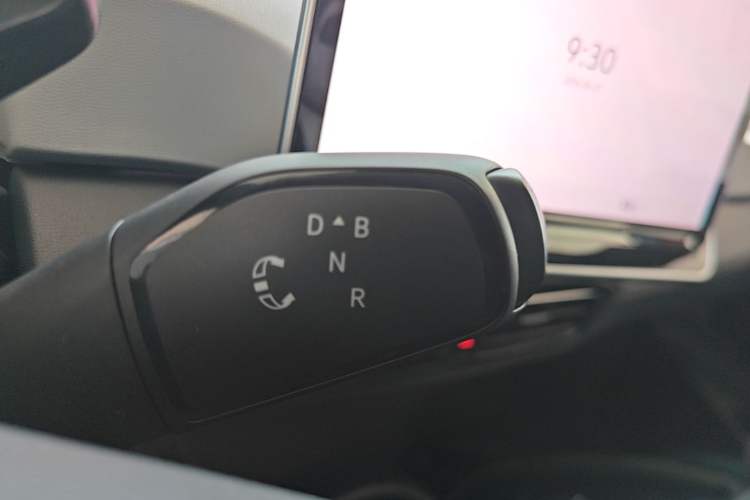 Used Volkswagen ID.3 2025 Smart Edition Outstanding Model Gear Lever