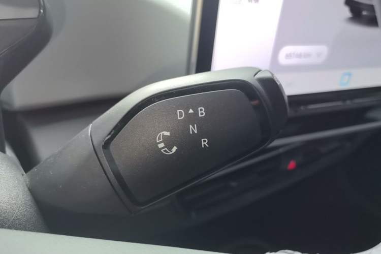 Used Volkswagen ID.3 2025 Smart Edition Outstanding Model Gear Lever