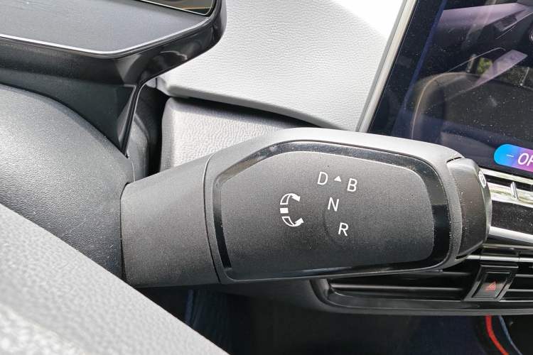Used Volkswagen ID.3 2025 Smart Edition Outstanding Model Gear Lever