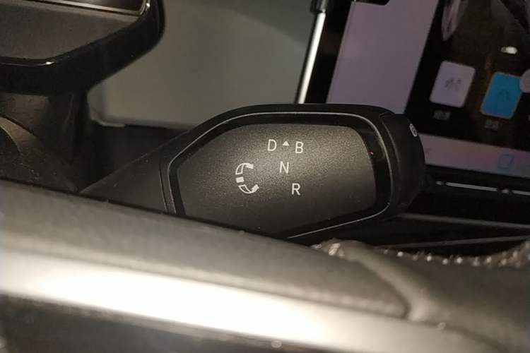Used Volkswagen ID.3 2025 Smart Edition Outstanding Model Gear Lever
