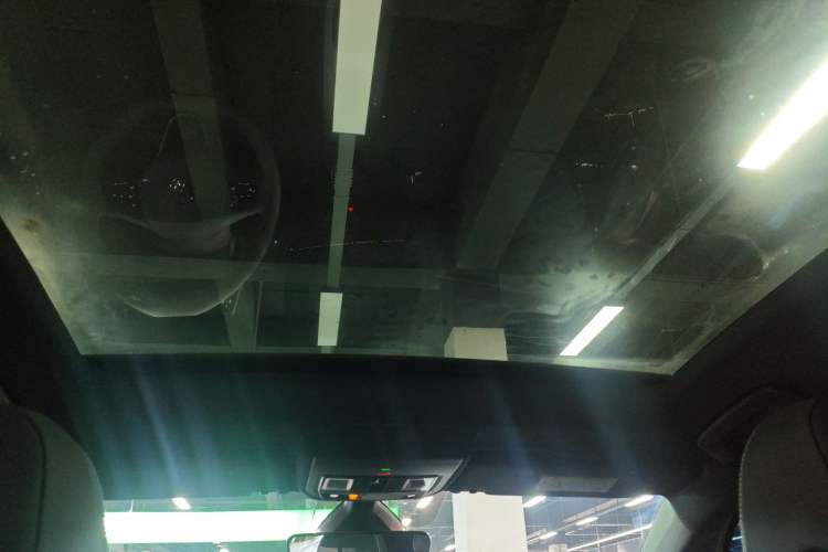 Used Volkswagen ID.3 2025 Smart Model Outstanding Oxygen Edition Headliner