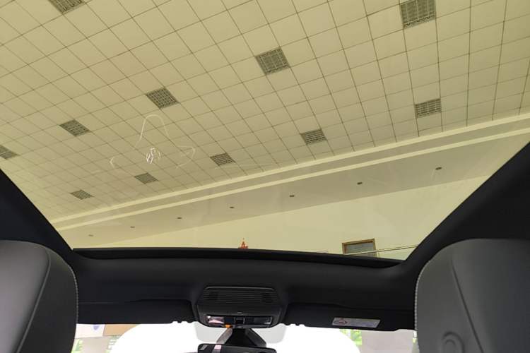 Used Volkswagen ID.3 2025 Smart Edition Outstanding Model Headliner