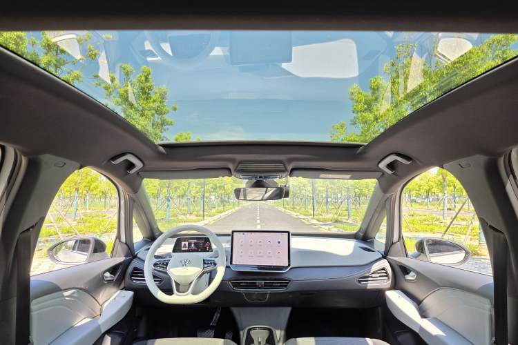 Used Volkswagen ID.3 2025 Smart Edition Outstanding Model Headliner