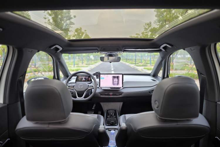 Used Volkswagen ID.3 2025 Smart Edition Outstanding Model Headliner