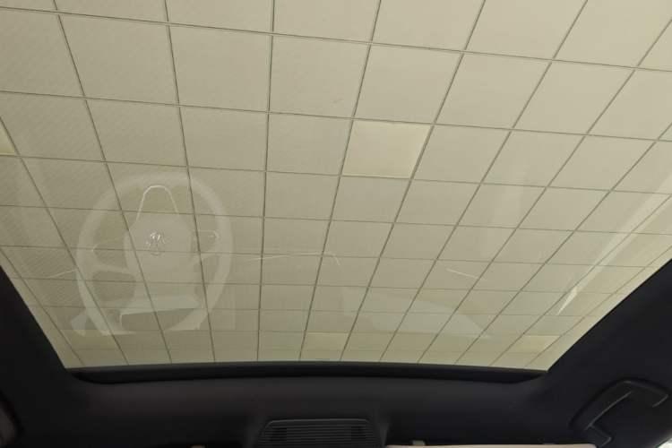 Used Volkswagen ID.3 2025 Smart Model Outstanding Oxygen Edition Headliner
