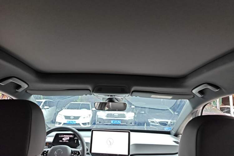 Used Volkswagen ID.3 2025 Smart Edition Outstanding Model Headliner