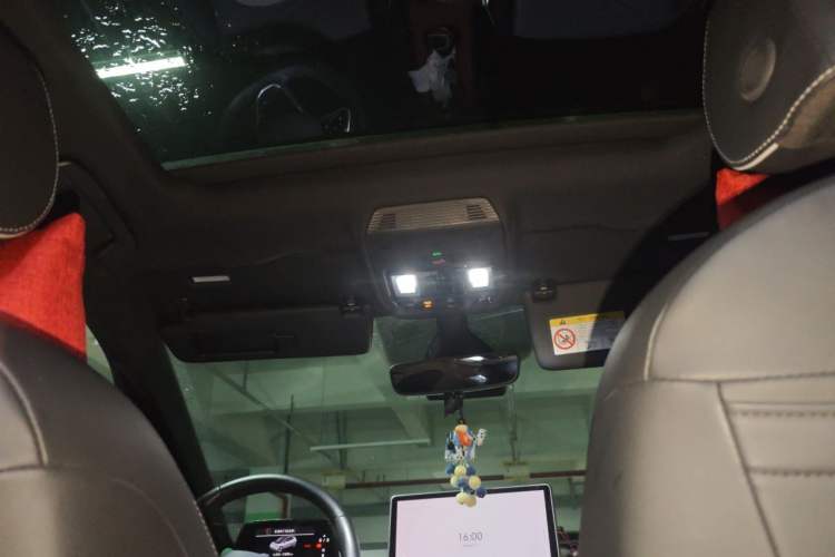 Used Volkswagen ID.3 2025 Smart Edition Outstanding Model Headliner