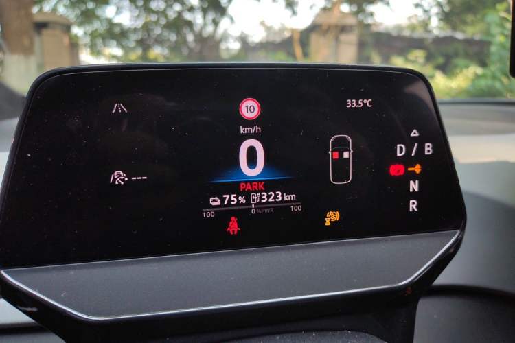Used Volkswagen ID.3 2025 Smart Edition Outstanding Model Instrument Cluster