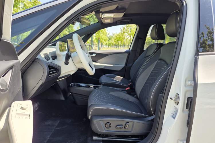 Used Volkswagen ID.3 2025 Smart Edition Outstanding Model Interior 1