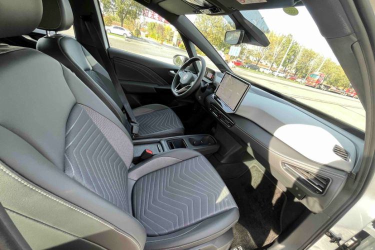 Used Volkswagen ID.3 2025 Smart Version Pure & Intelligent Enjoyment Edition Interior 11