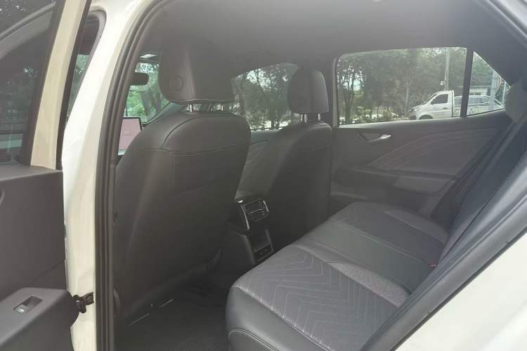 Used Volkswagen ID.3 2025 Smart Version Pure & Intelligent Enjoyment Edition Interior 2