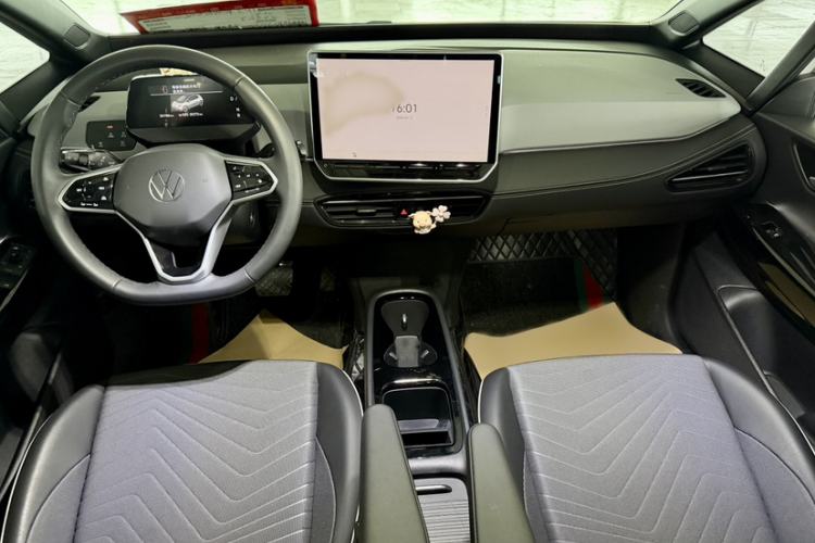 Used Volkswagen ID.3 2025 Smart Model Outstanding Oxygen Edition Interior 3