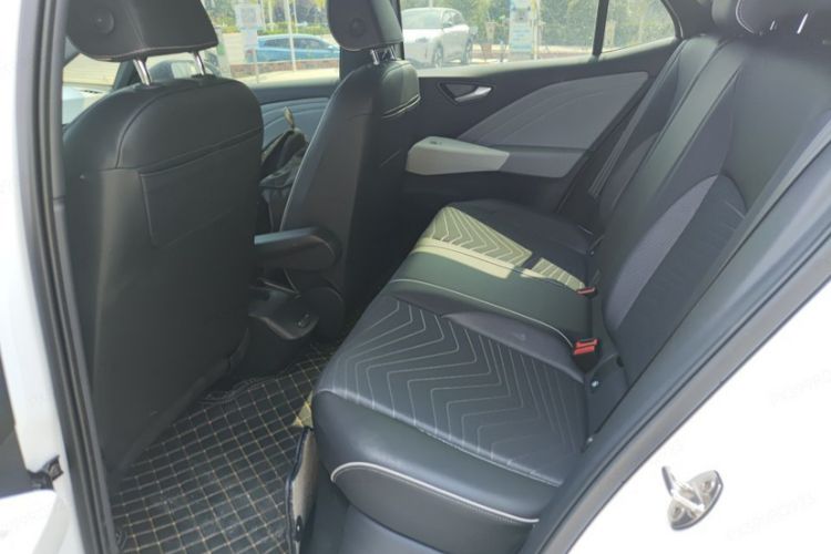 Used Volkswagen ID.3 2025 Smart Model Outstanding Oxygen Edition Interior 3