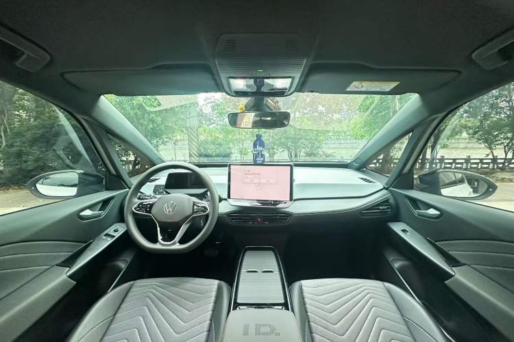 Used Volkswagen ID.3 2025 Smart Version Pure & Intelligent Enjoyment Edition Interior 3