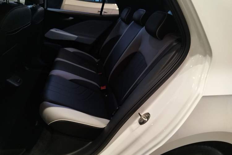 Used Volkswagen ID.3 2025 Smart Edition Ultra-Intelligent Oxygen Version Interior 4