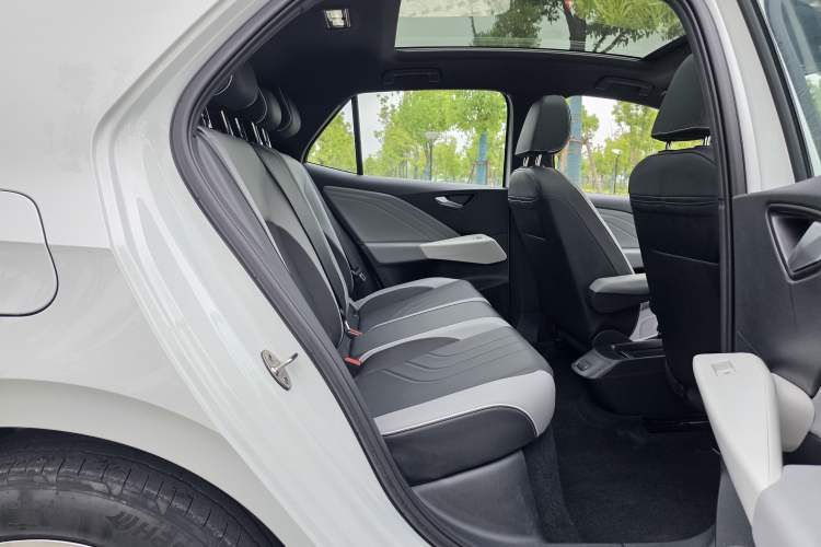 Used Volkswagen ID.3 2025 Smart Edition Ultra-Intelligent Oxygen Version Interior 5