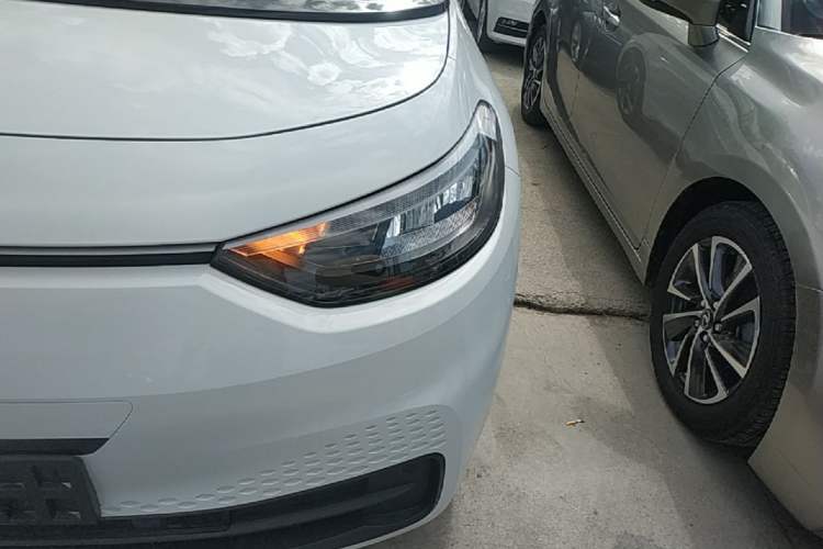 Used Volkswagen ID.3 2025 Smart Edition Outstanding Model Left Front Headlight
