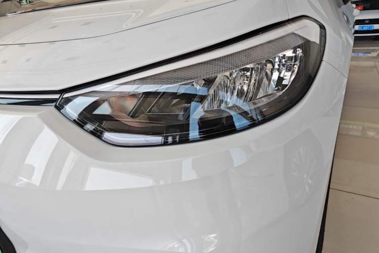 Used Volkswagen ID.3 2025 Smart Edition Outstanding Model Left Front Headlight