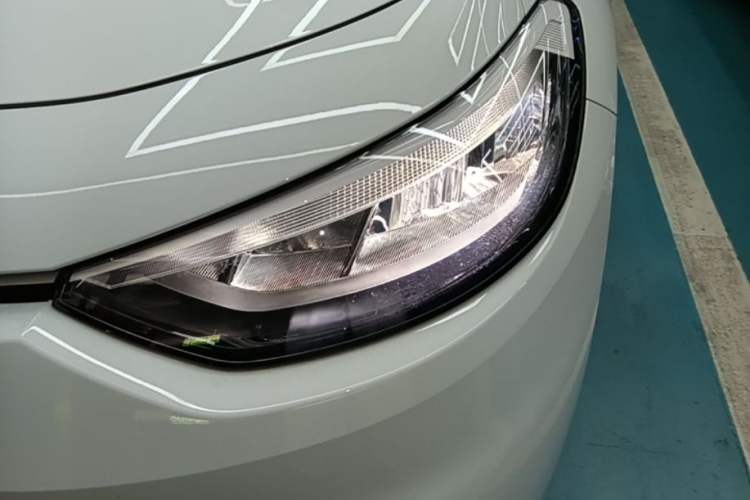 Used Volkswagen ID.3 2025 Smart Edition Outstanding Model Left Front Headlight