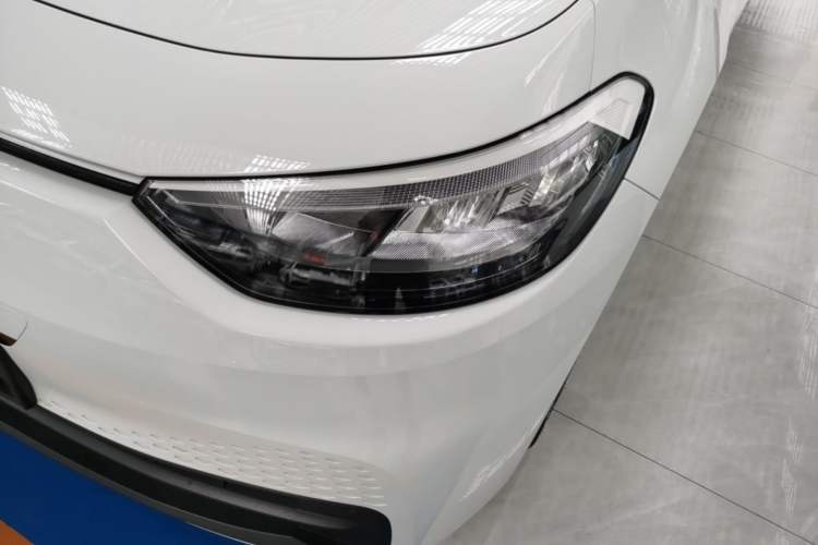 Used Volkswagen ID.3 2025 Smart Edition Outstanding Model Left Front Headlight