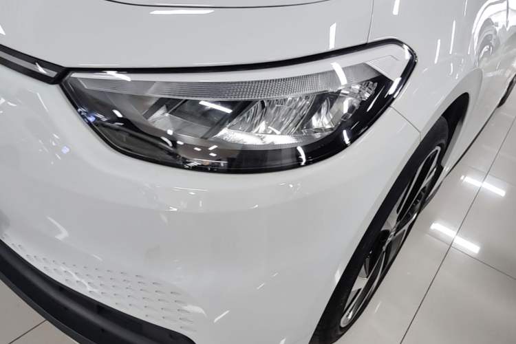 Used Volkswagen ID.3 2025 Smart Edition Outstanding Model Left Front Headlight