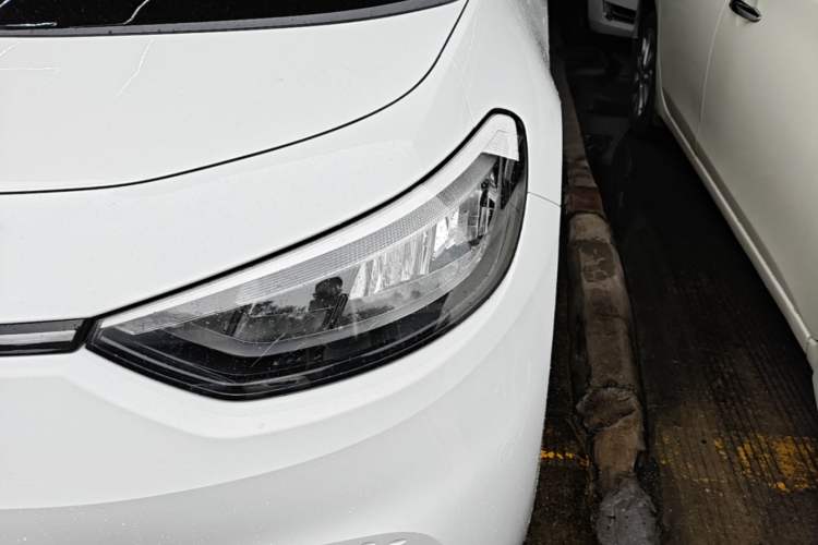 Used Volkswagen ID.3 2025 Smart Edition Outstanding Model Left Front Headlight
