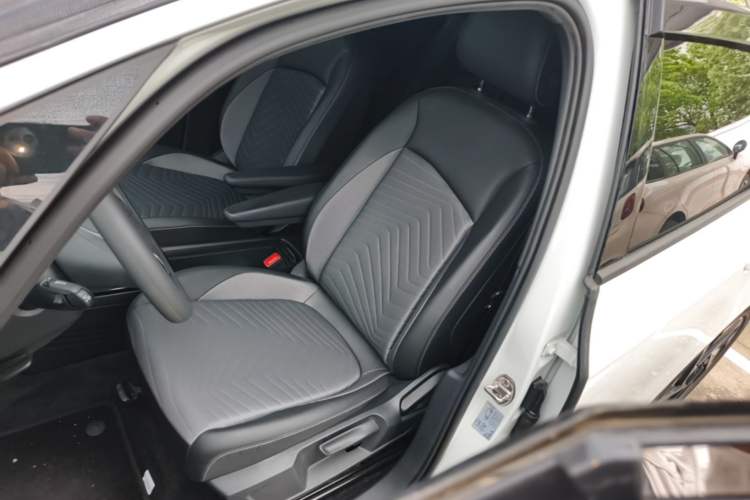 Used Volkswagen ID.3 2025 Smart Version Pure & Intelligent Enjoyment Edition Left Front Seat