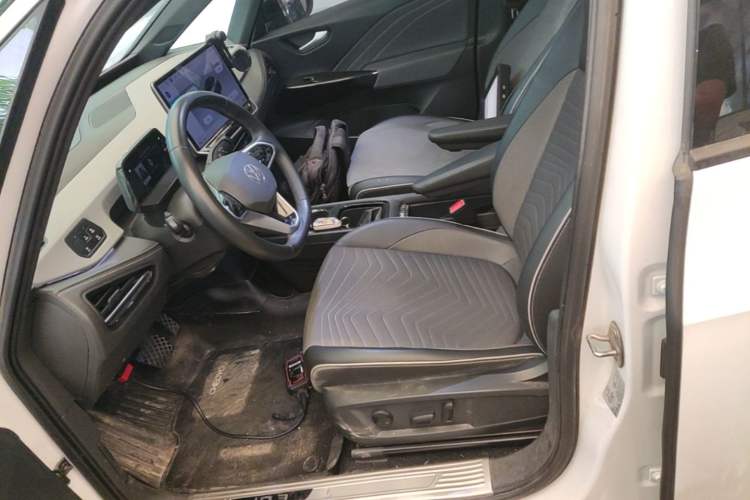 Used Volkswagen ID.3 2025 Smart Edition Outstanding Model Left Front Seat