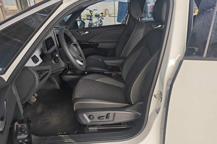 Used Volkswagen ID.3 2025 Smart Edition Outstanding Model Left Front Seat