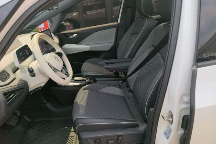 Used Volkswagen ID.3 2025 Smart Model Outstanding Oxygen Edition Left Front Seat
