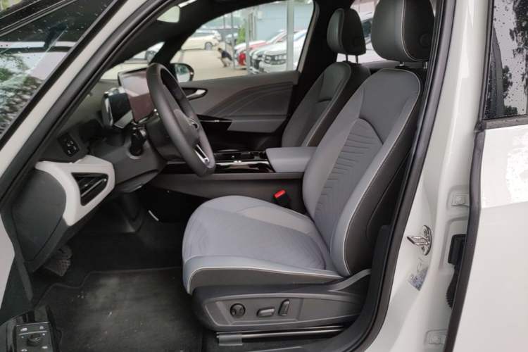 Used Volkswagen ID.3 2025 Revised Version Smart Edition Outstanding Grade Left Front Seat