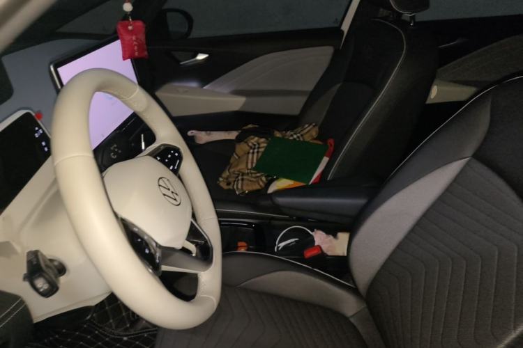 Used Volkswagen ID.3 2025 Smart Model Outstanding Oxygen Edition Left Front Seat