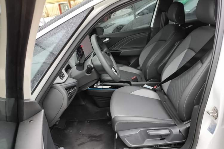 Used Volkswagen ID.3 2025 Smart Version Pure & Intelligent Enjoyment Edition Left Front Seat