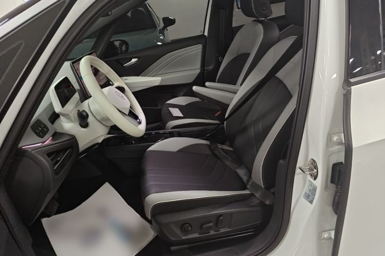 Used Volkswagen ID.3 2025 Smart Edition Outstanding Model Left Front Seat