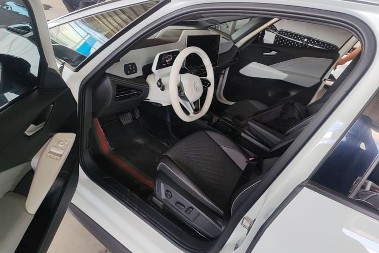 Used Volkswagen ID.3 2025 Smart Model Outstanding Oxygen Edition Left Front Seat