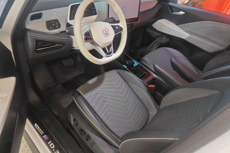 Used Volkswagen ID.3 2025 Smart Edition Outstanding Model Left Front Seat