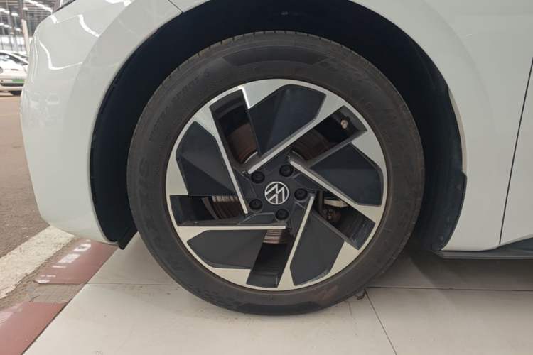 Used Volkswagen ID.3 2025 Smart Version Pure & Intelligent Enjoyment Edition Left Front Wheel Hub