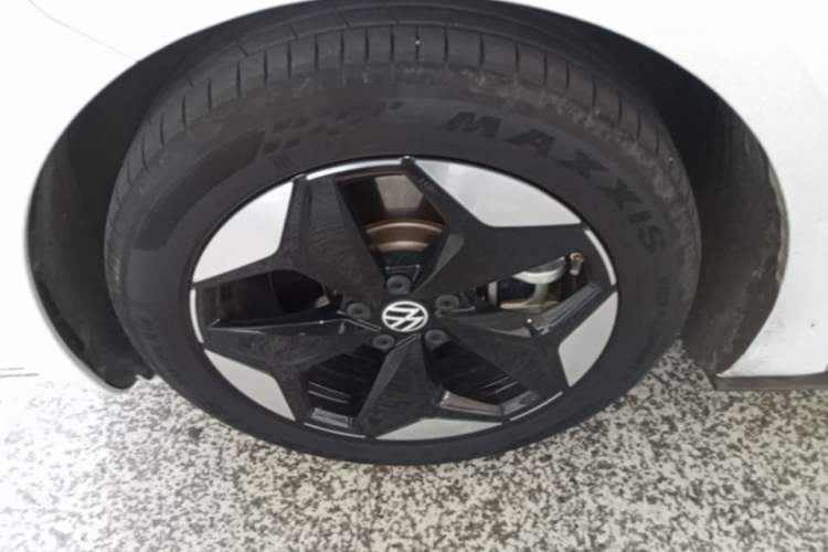 Used Volkswagen ID.3 2025 Revised Version Smart Edition Outstanding Grade Left Front Wheel Hub