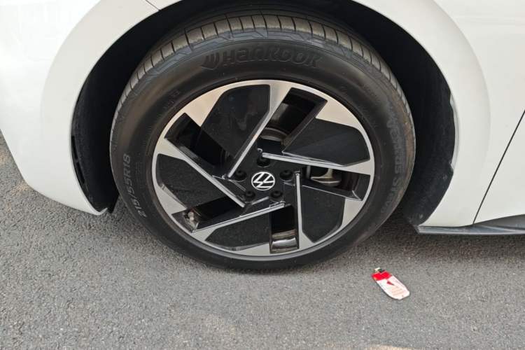 Used Volkswagen ID.3 2025 Smart Version Pure & Intelligent Enjoyment Edition Left Front Wheel Hub