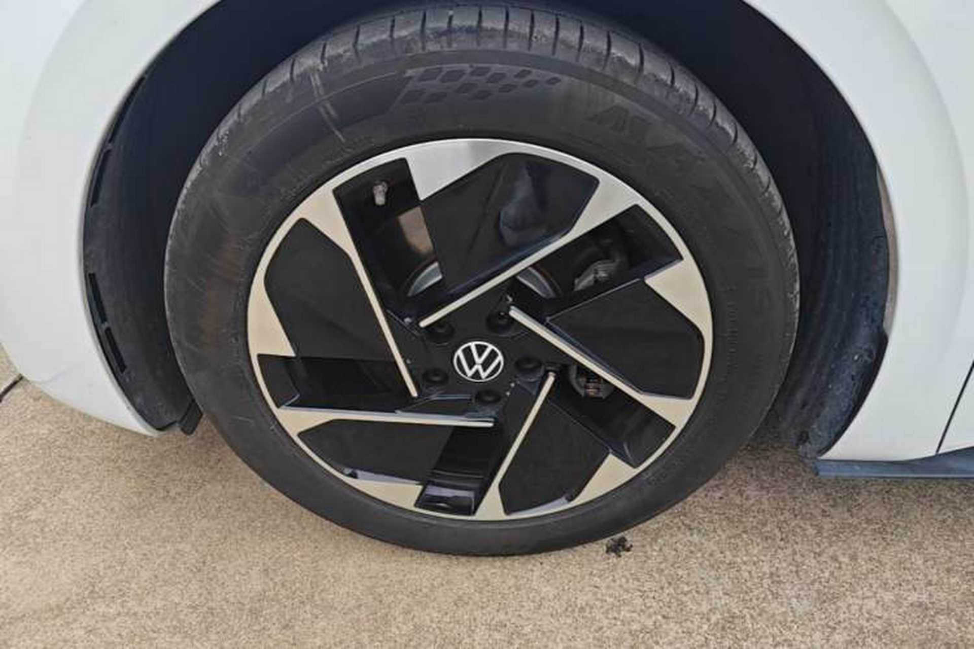 Used Volkswagen ID.3 2025 Smart Edition Outstanding Model Left Front Wheel Hub