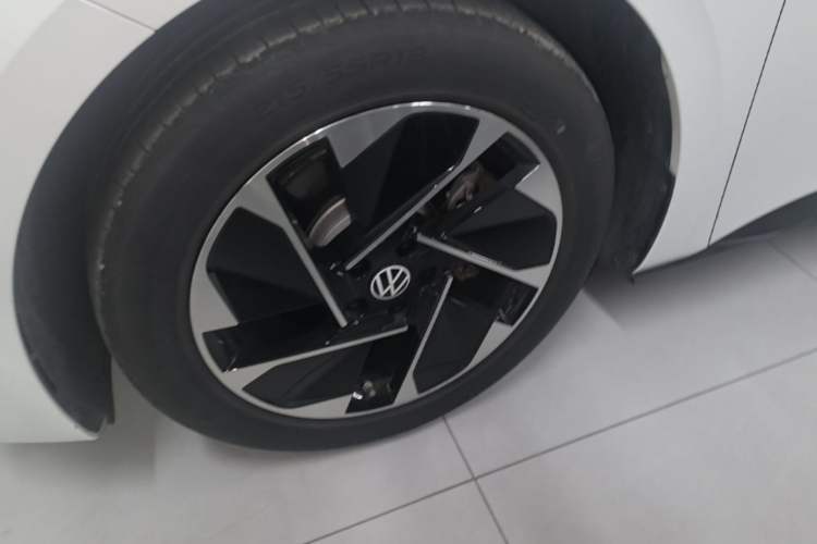 Used Volkswagen ID.3 2025 Smart Version Pure & Intelligent Enjoyment Edition Left Front Wheel Hub