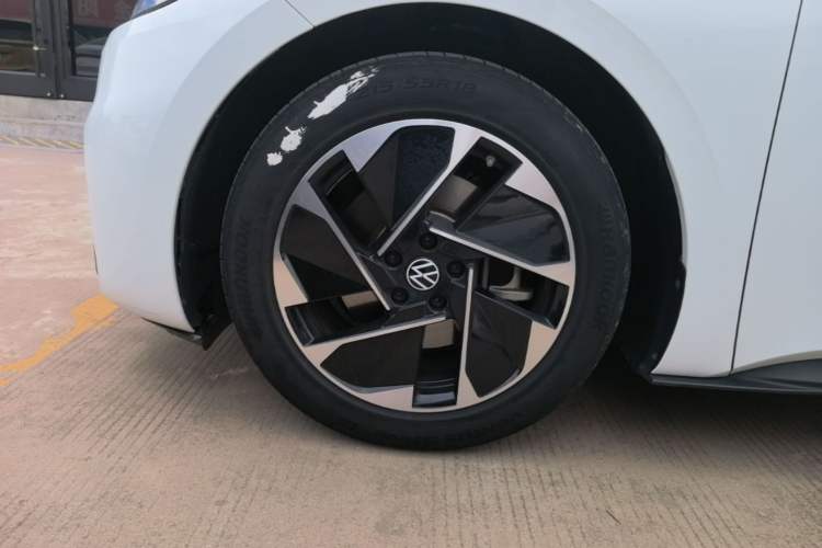 Used Volkswagen ID.3 2025 Smart Model Outstanding Oxygen Edition Left Front Wheel Hub