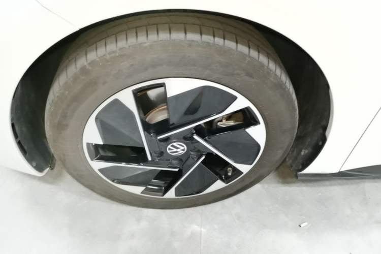 Used Volkswagen ID.3 2025 Smart Version Pure & Intelligent Enjoyment Edition Left Front Wheel Hub