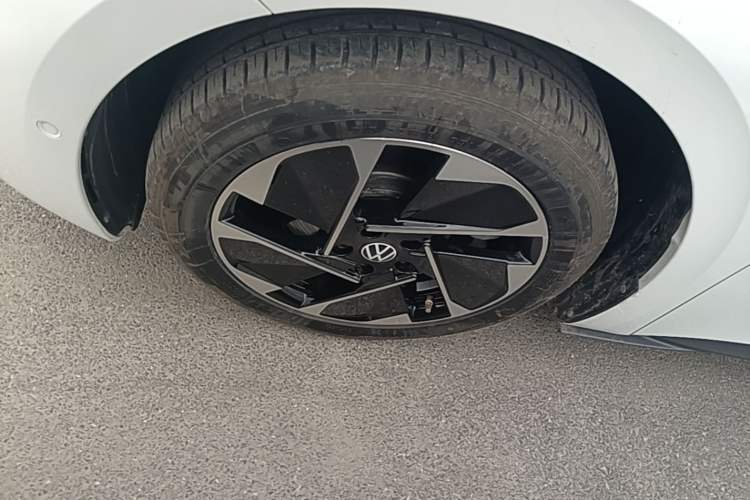 Used Volkswagen ID.3 2025 Smart Edition Ultra-Intelligent Version Left Front Wheel Hub