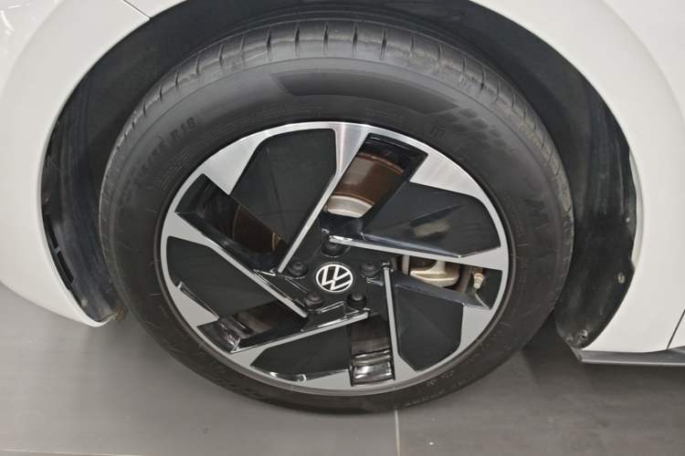 Used Volkswagen ID.3 2025 Smart Edition Ultra-Intelligent Version Left Front Wheel Hub